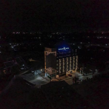 Sr Grand Hotel Chiangmai Чиангмай Екстериор снимка