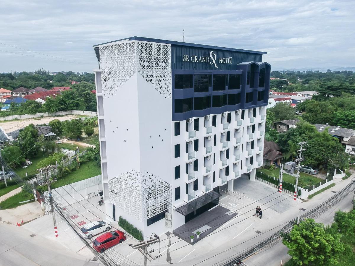 Sr Grand Hotel Chiangmai Чиангмай Екстериор снимка