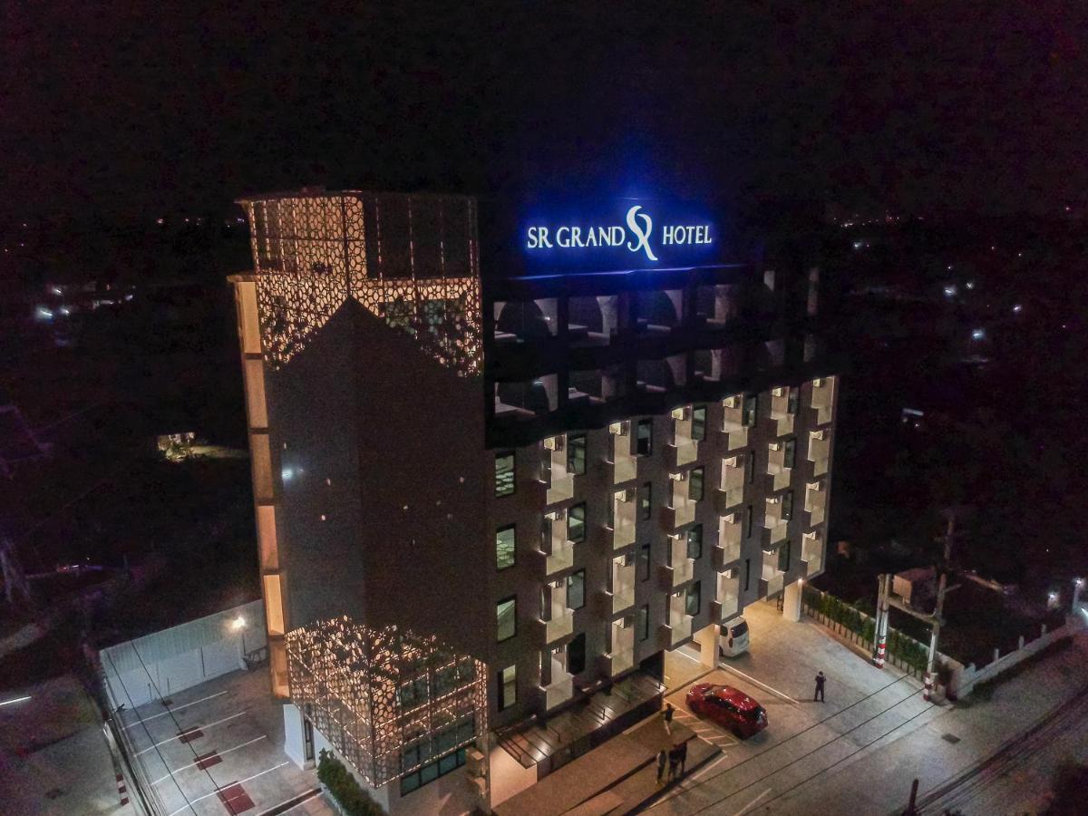 Sr Grand Hotel Chiangmai Чиангмай Екстериор снимка