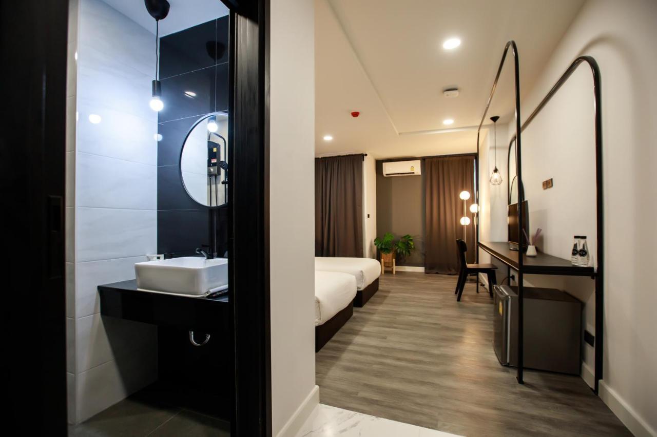 Sr Grand Hotel Chiangmai Чиангмай Екстериор снимка